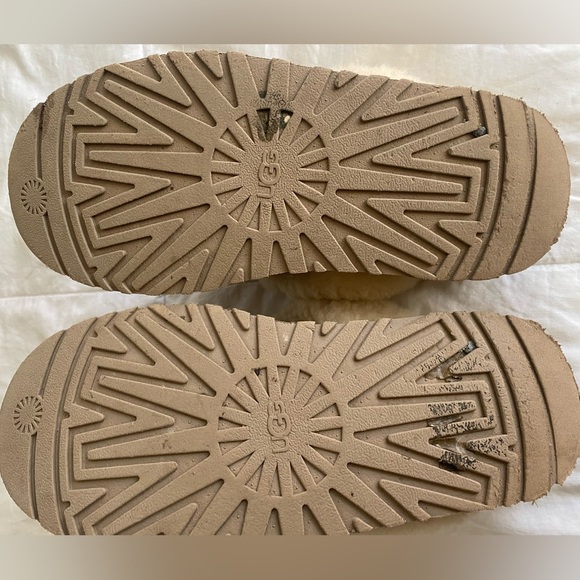 Disquette Platform Ugg slippers - Picture 6 of 6
